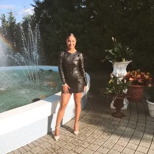 Meet your Posher, Sacha